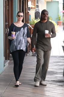 Paige Butcher feet photo thumbnail