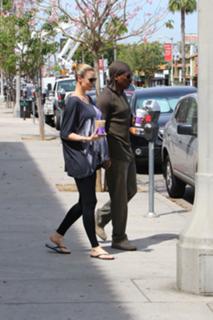 Paige Butcher feet photo thumbnail