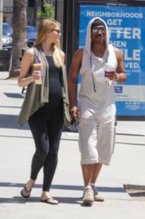 Paige Butcher feet photo thumbnail