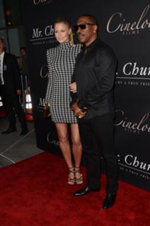 Paige Butcher feet photo thumbnail
