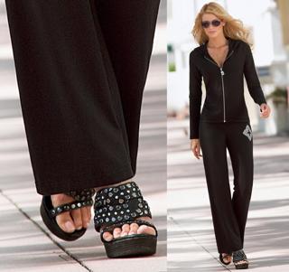 Paige Butcher feet photo thumbnail