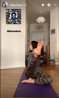 Paige Davis feet photo 13
