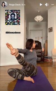 Paige Davis feet photo 12