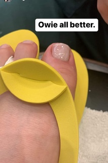 Paige Davis feet photo 1