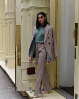 Paige DeSorbo feet photo thumbnail