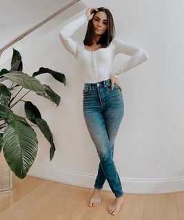 Paige DeSorbo feet photo thumbnail