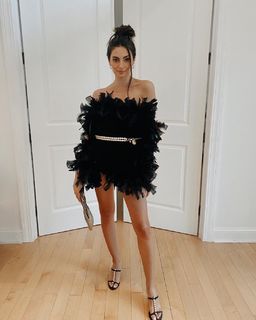 Paige DeSorbo feet photo thumbnail