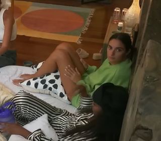 Paige DeSorbo feet photo thumbnail