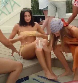 Paige DeSorbo feet photo thumbnail