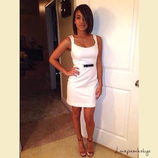 Paige Hurd feet photo thumbnail