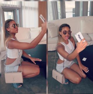 Paige Hurd feet photo thumbnail