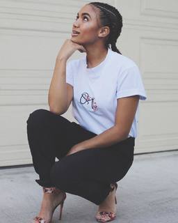 Paige Hurd feet photo thumbnail