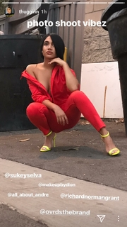 Paige Hurd feet photo thumbnail