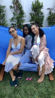Paige Hurd feet photo thumbnail
