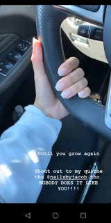 Paige Hurd feet photo thumbnail