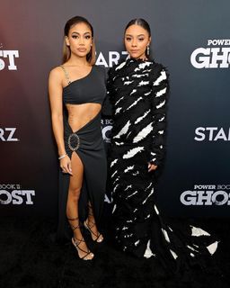 Paige Hurd feet photo thumbnail