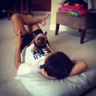 Paige Hurd feet photo thumbnail