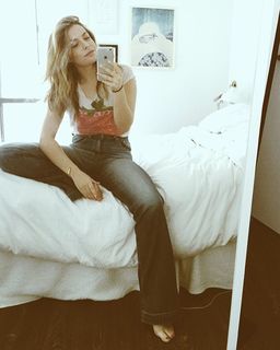 Paige Spara feet photo thumbnail