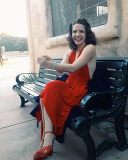 Paige Spara feet photo thumbnail