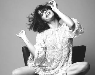 Paige Spara feet photo thumbnail