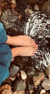 Paige Spara feet photo thumbnail