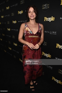 Paige Spara feet photo thumbnail