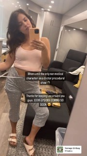 Paige Spara feet photo thumbnail