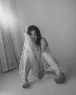 Paige Spara feet photo thumbnail