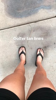 Paige Spiranac feet photo thumbnail