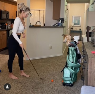 Paige Spiranac feet photo thumbnail