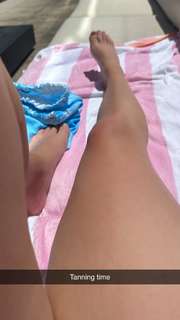 Paige Spiranac feet photo thumbnail