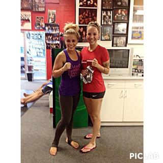 Paige VanZant feet photo thumbnail