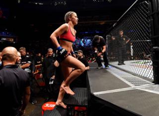 Paige VanZant feet photo thumbnail