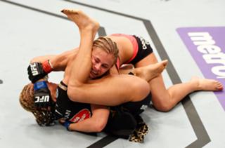 Paige VanZant feet photo thumbnail