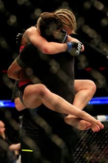 Paige VanZant feet photo thumbnail