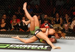 Paige VanZant feet photo thumbnail