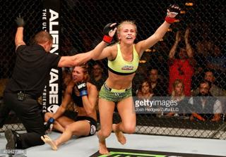 Paige VanZant feet photo thumbnail