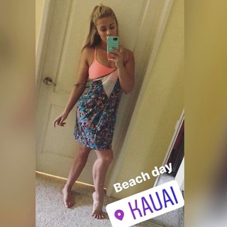 Paige VanZant feet photo thumbnail