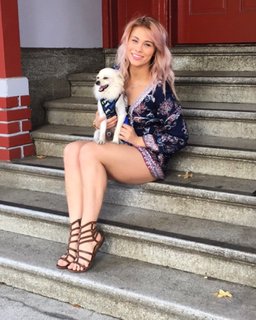 Paige VanZant feet photo thumbnail