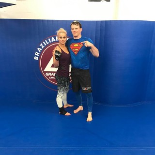 Paige VanZant feet photo thumbnail