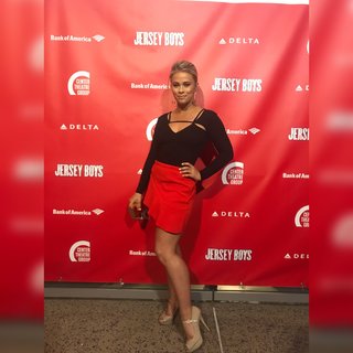 Paige VanZant feet photo thumbnail