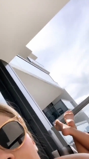Paige VanZant feet photo thumbnail