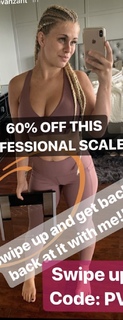 Paige VanZant feet photo thumbnail