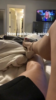 Paige VanZant feet photo thumbnail