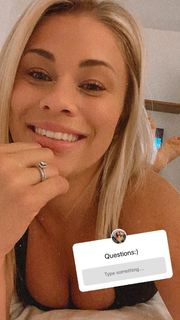Paige VanZant feet photo thumbnail