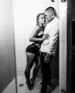 Paige VanZant feet photo thumbnail