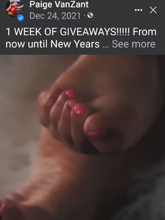 Paige VanZant feet photo thumbnail