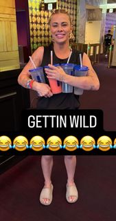 Paige VanZant feet photo thumbnail