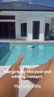 Paige VanZant feet photo thumbnail