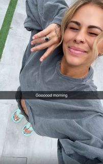 Paige VanZant feet photo thumbnail